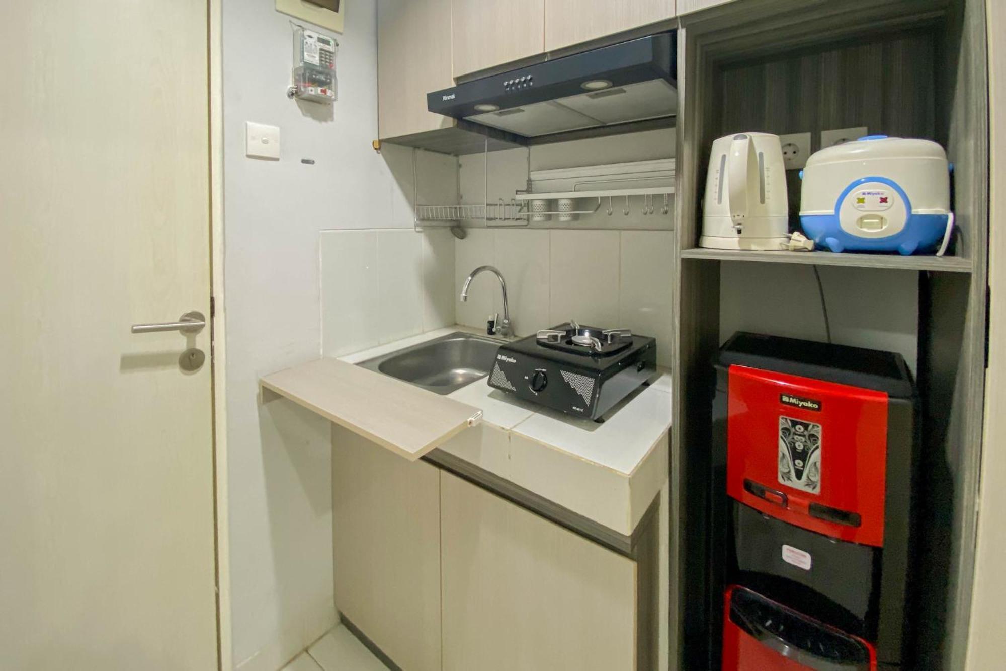 Comfortable 1br Without Living At Amartha View By Travelio * Semarang